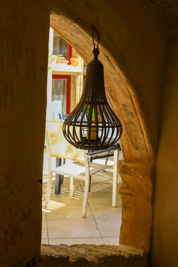 Vallabrègues La Villages Chambres D'Hotes מראה חיצוני תמונה